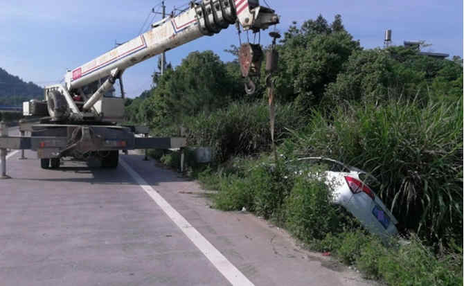 东光重载吊车救援